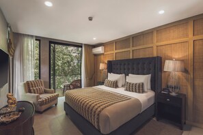 Minibar, caja de seguridad en la habitación y cortinas blackout 