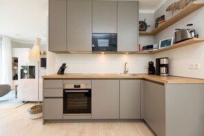 Køleskab, mikrobølgeovn, ovn, opvaskemaskine