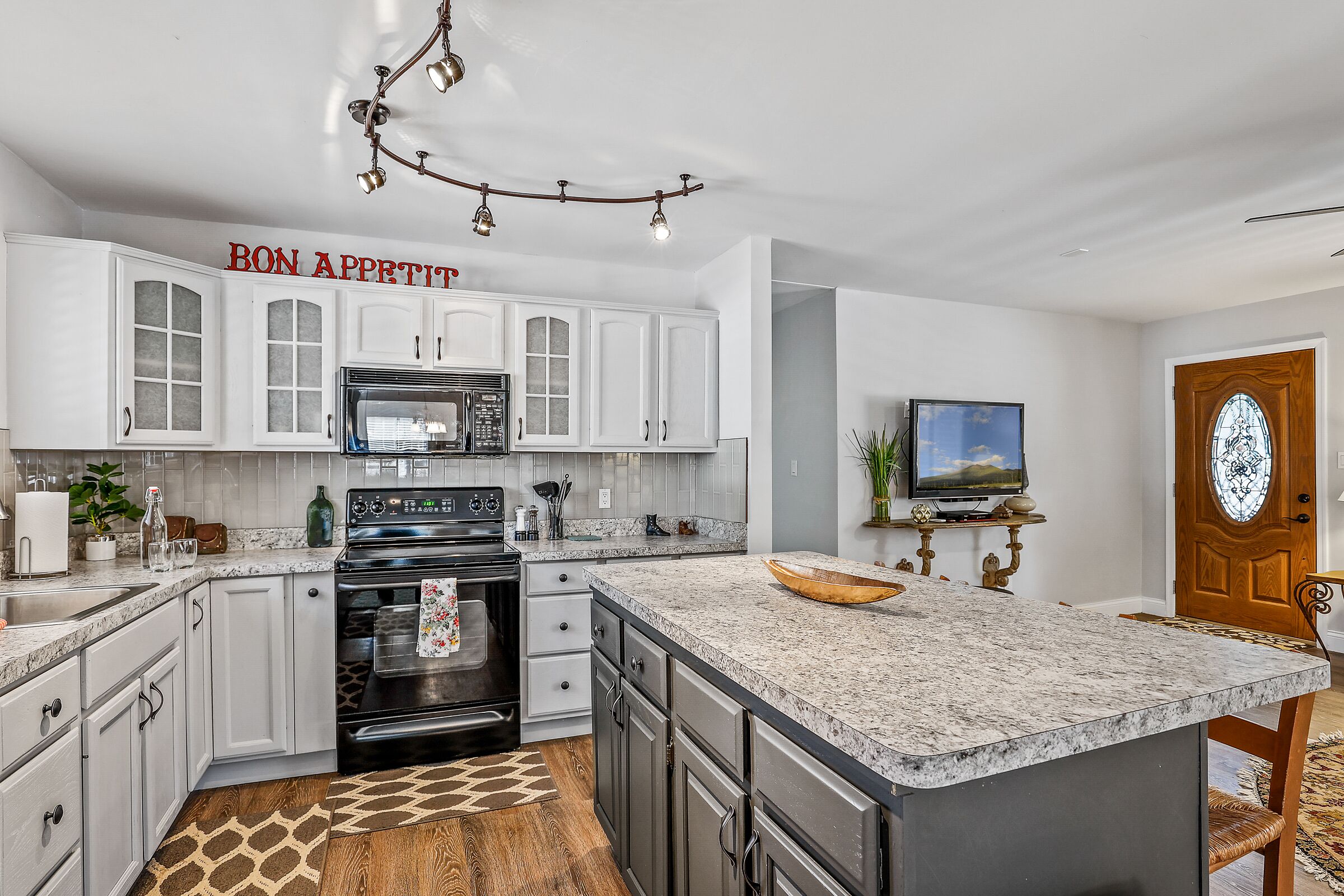 Lodgepole 3bdr Retreat in the Pines!