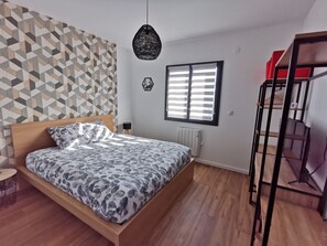 3 bedrooms, desk, iron/ironing board, free WiFi - Villa SAKURA 4* in Léon. Whether you're a sportsman or a farmer, your vacation will be exceptional. (Léon)