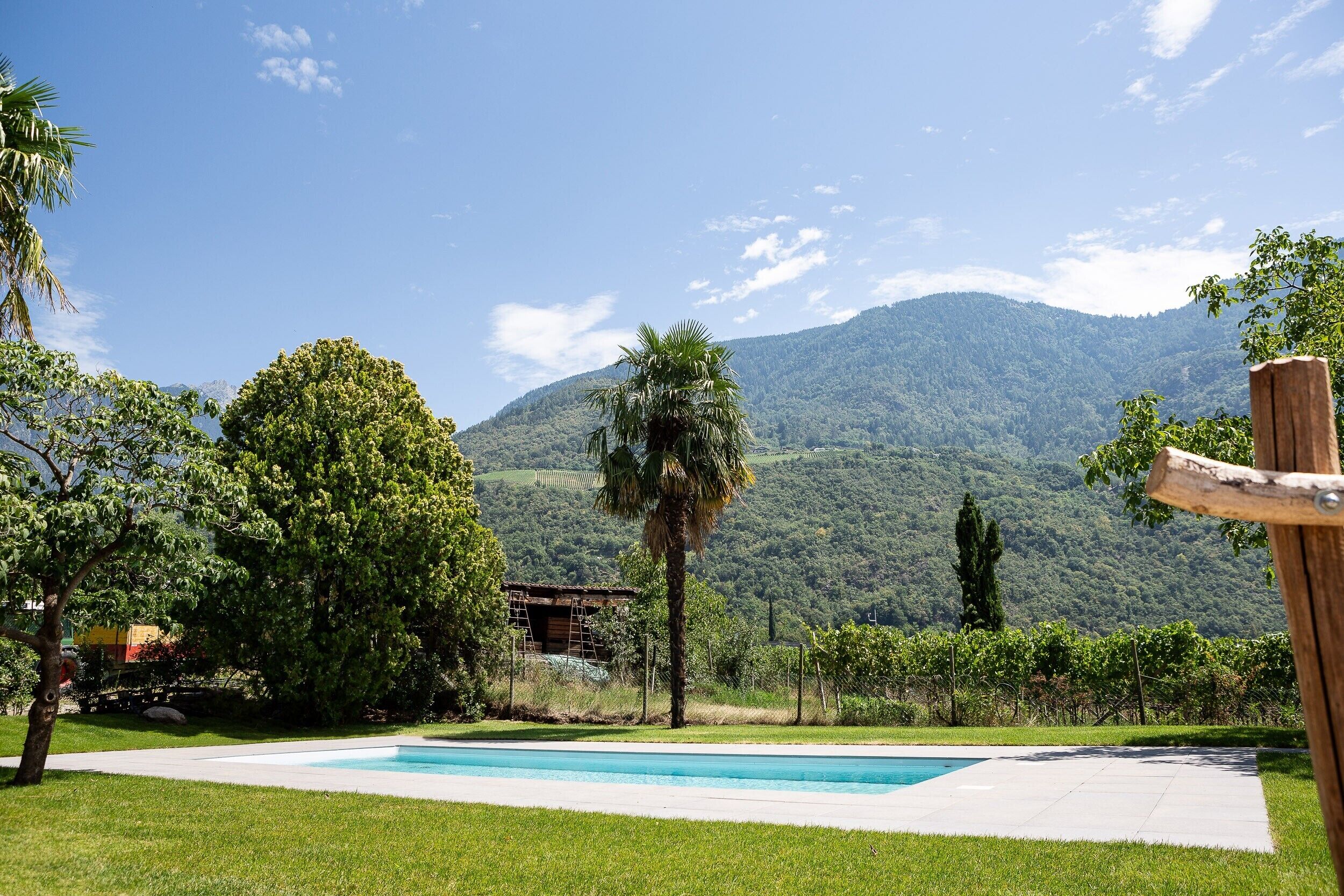 Een verwarmd zwembad