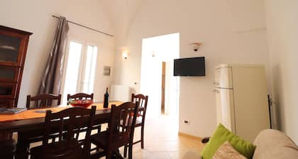 Appartement 'Rachele Otranto' avec Vue sur la Mer, Wi-Fi et Climatisation
