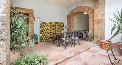 Holiday Home "Can Lluís" with Mountain View, Pool, Garden & Wi-Fi