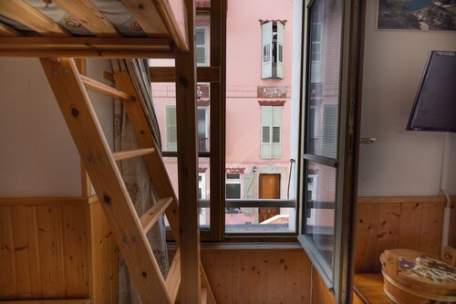 Studio au centre du village de St Gervais avec balcon