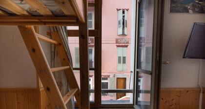Studio au centre du village de St Gervais avec balcon
