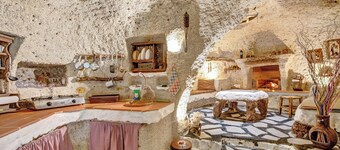 Pet-Friendly Holiday Home Casas Cueva Alfer 1 with Sea View, Garden & Wi-Fi