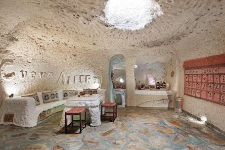 Dining. Pet-Friendly Holiday Home Casas Cueva Alfer 2 with Sea View, Garden & Wi-Fi