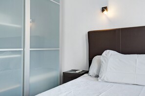 2 camere, ferro/asse da stiro, Wi-Fi gratuito, lenzuola