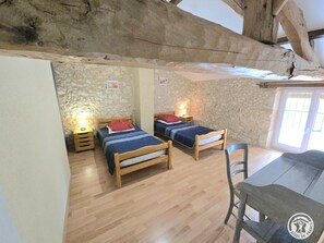 2 bedrooms, free WiFi - Charming house in the forest near Eymet, pets allowed (Eymet)