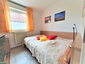 2 bedrooms