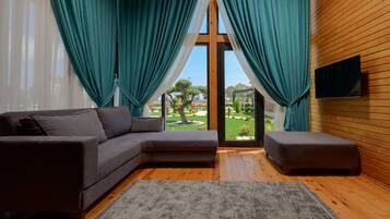 Vila panorâmica, várias camas, cozinha, vista para a piscina | 2 quartos, roupas de cama premium, frigobar, individualmente decorados