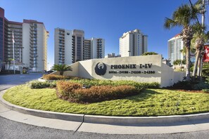 Property grounds - Phoenix II 2066 | Pools, Hot Tubs, Tennis & more | Oceanfront | My Beach Getaways (Orange Beach)
