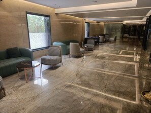 Lounge i lobbyen