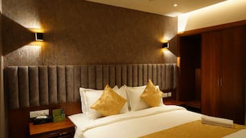Family Suite | Egyptian cotton sheets, premium bedding, down duvets, pillow-top beds
