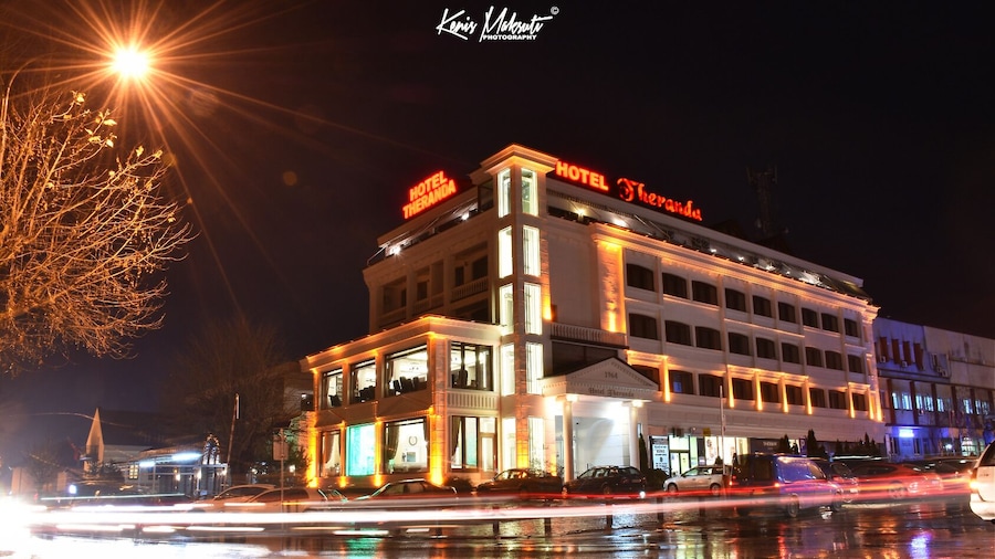 Hotel Theranda