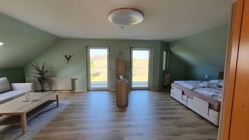 2 soveværelser, skrivebord, gratis Wi-Fi, sengetøj