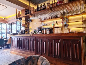 Bar (en la propiedad)