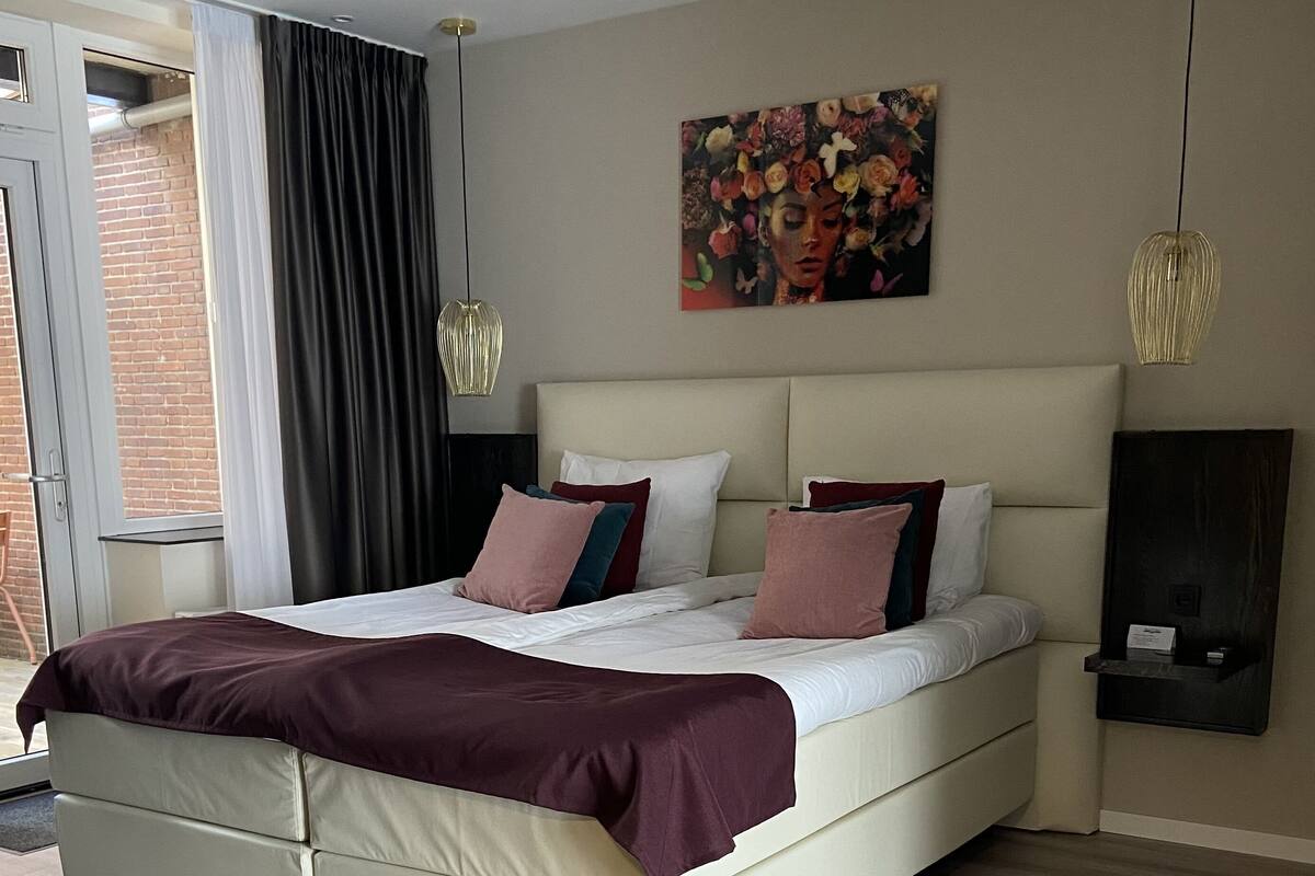 Memory foam beds, in-room safe, blackout drapes, iron/ironing board