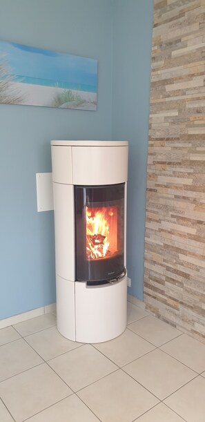 Interior - Unlimited private indoor Jacuzzi at Mont saint-michel (Pontorson)