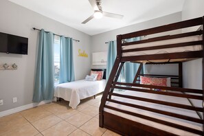 3 Schlafzimmer, Bügeleisen/Bügelbrett, kostenloses WLAN, Bettwäsche
