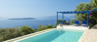 Villas Balcony - Lefkada-Travel