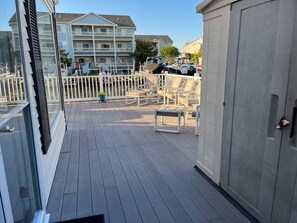 Terrace/patio - Cozy 3 bedroom Townhome in North Ocean City on the bay! (Ocean City)
