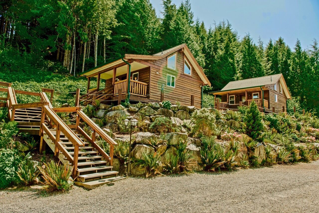 Orca Cabin: Two-Level Log Cabin