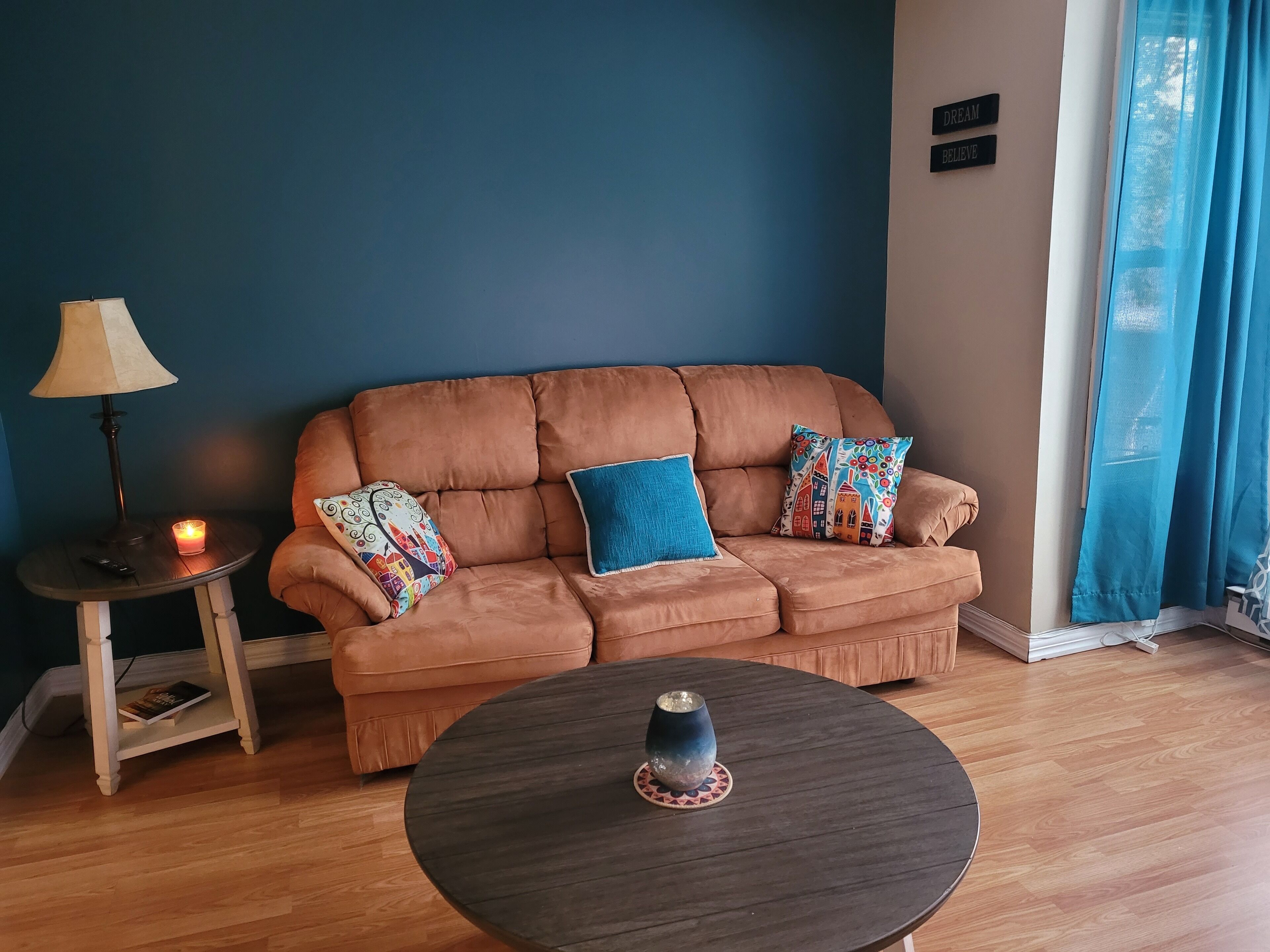 Cute historical home - 5 minute walk to downtown