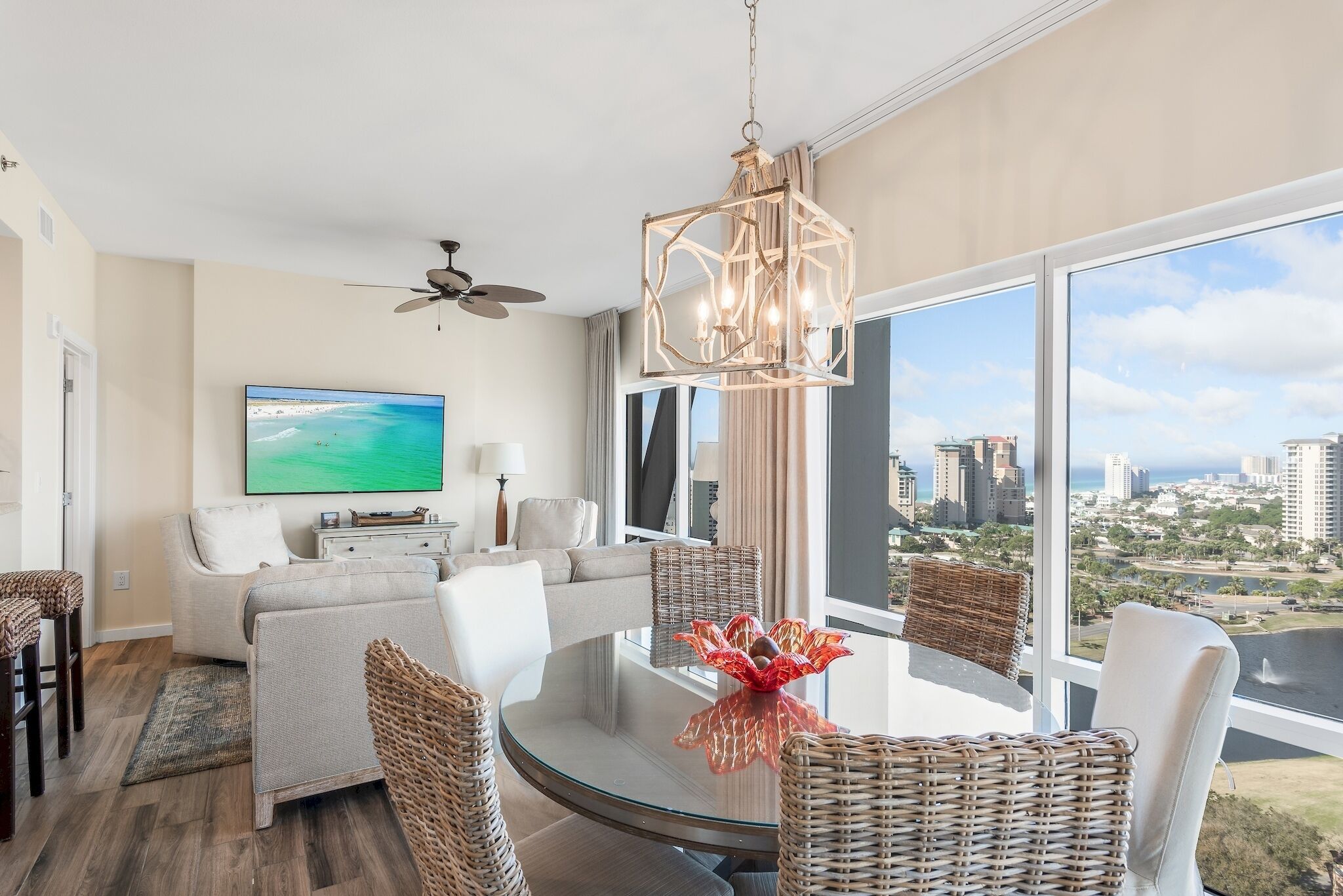 *Winter Special* ~ Gulf Views ~ Wraparound Balcony ~ Kitchen ~ Resort Pool