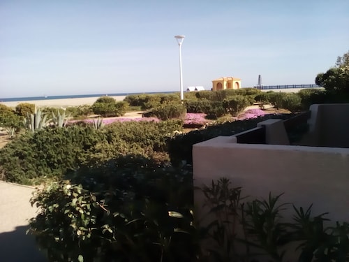 House 50m from the beach.