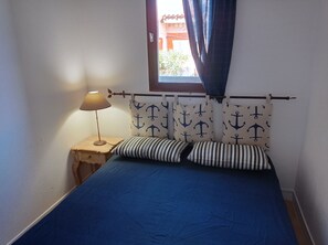 2 Schlafzimmer, Bügeleisen/Bügelbrett, Reisekinderbett