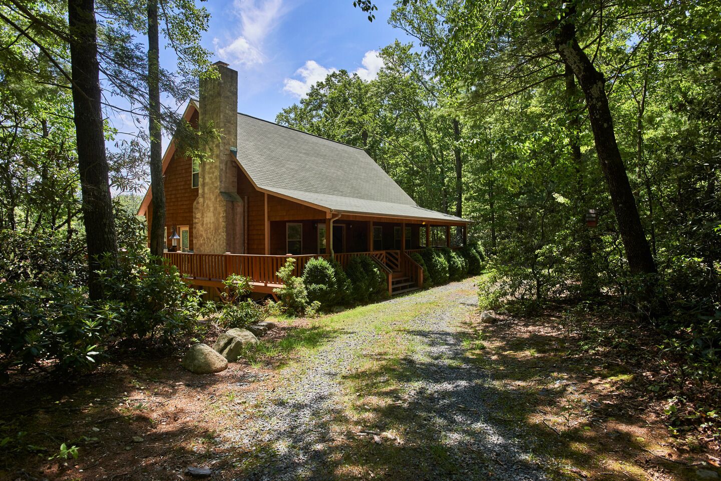 Segals Nest 3BR/2.5BA Log Home Close to Blowing Rock