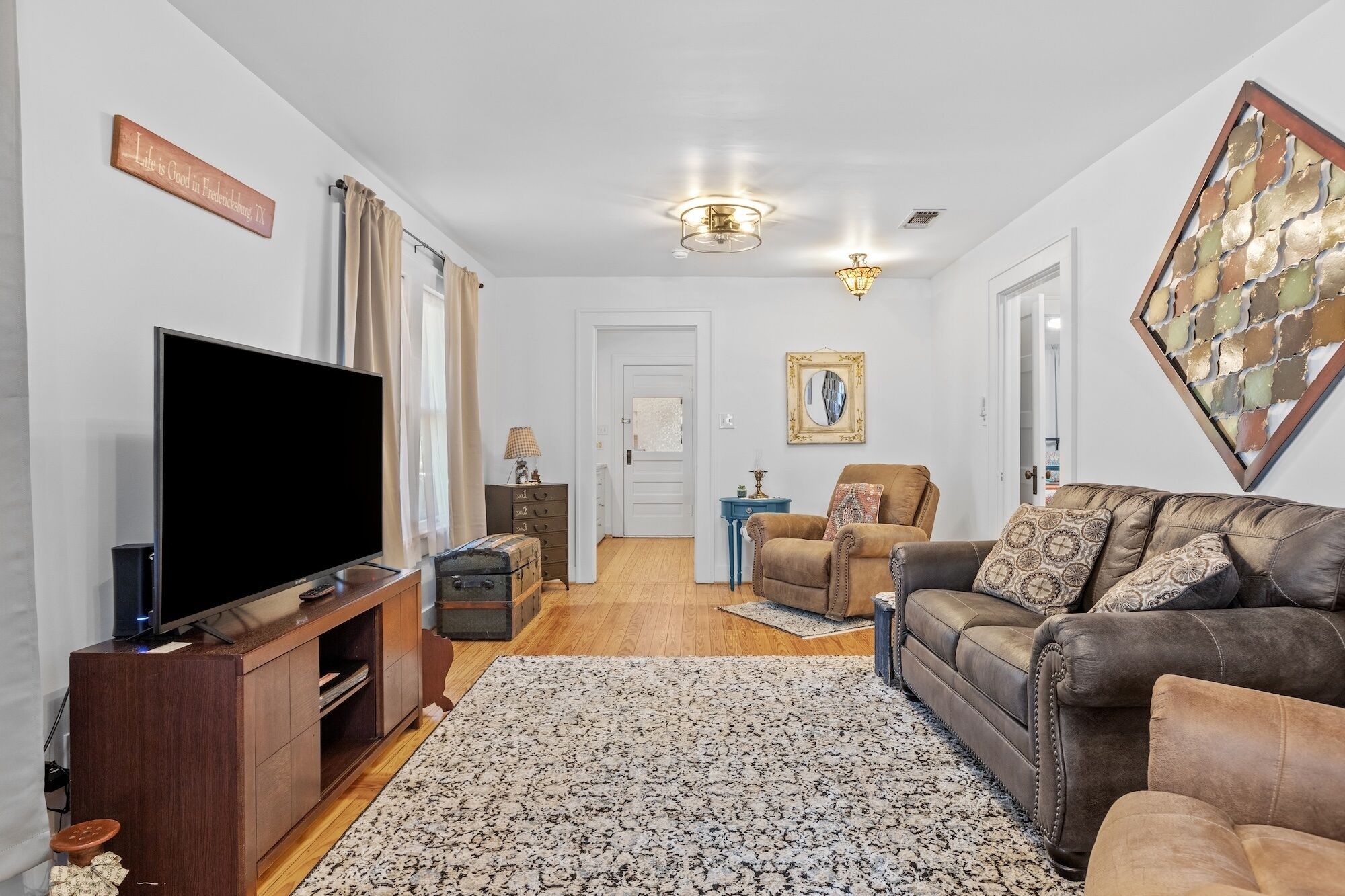 Cottage, 2 Bedrooms | Living area | Smart TV