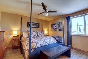 Condo, 2 Bedrooms | 2 bedrooms, laptop workspace, iron/ironing board, free WiFi - E8 Drake Landing 2br + Loft 2 Bedroom Condo by RedAwning (Frisco)