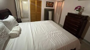 2 Schlafzimmer, Bügeleisen/Bügelbrett, kostenloses WLAN, Bettwäsche