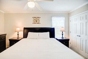 2 bedrooms, iron/ironing board, free WiFi, bed sheets - Charming Gulf Shores 2BR Condo w/Hot Tub & Pool (Gulf Shores)