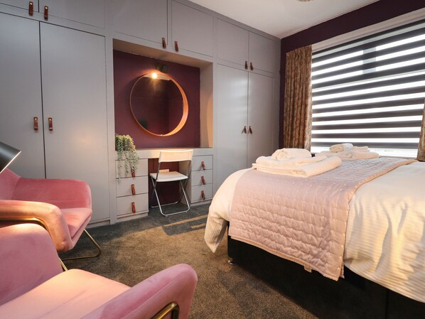 Casa de campo | 1 habitación, decoración personalizada y muebles diferentes 