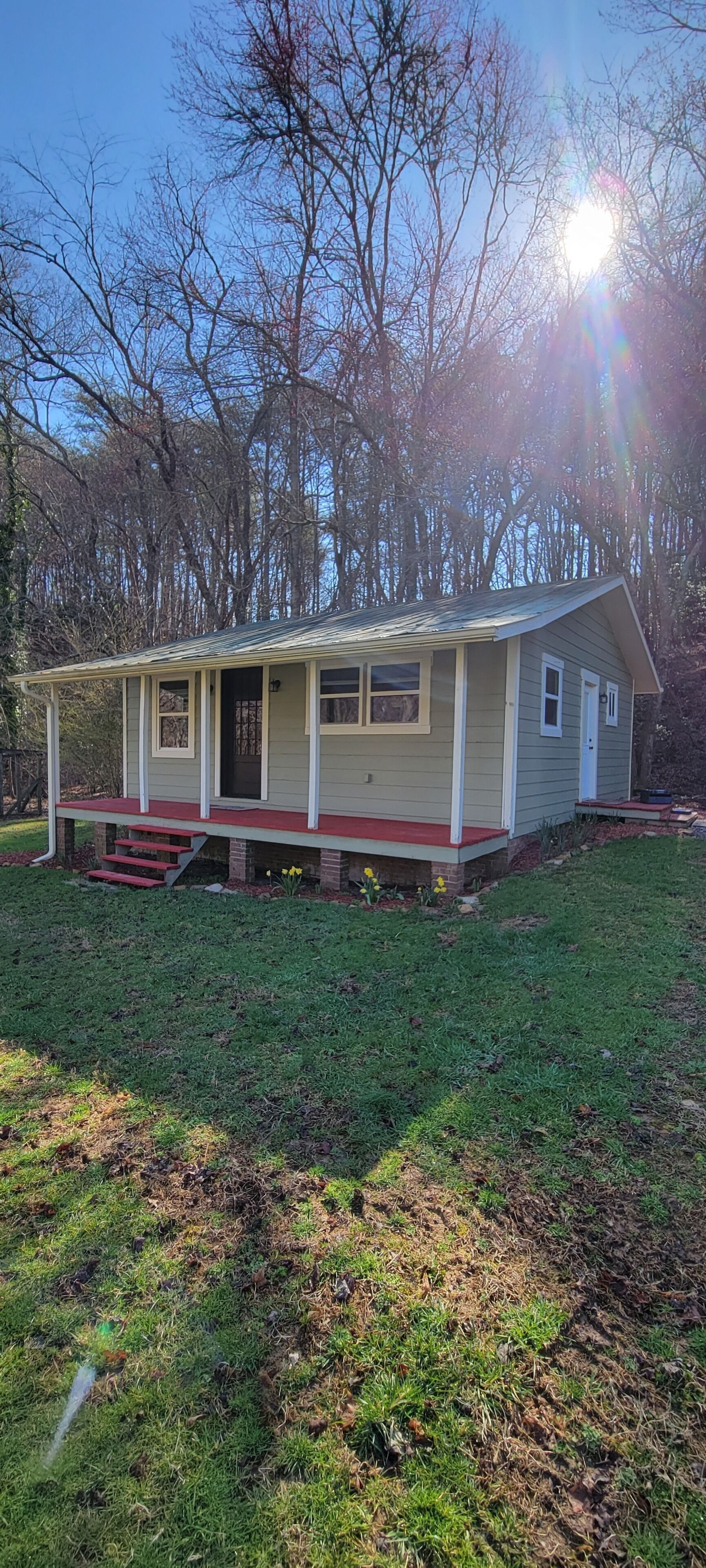 1/1  Cozy cabin Perfect for 2.