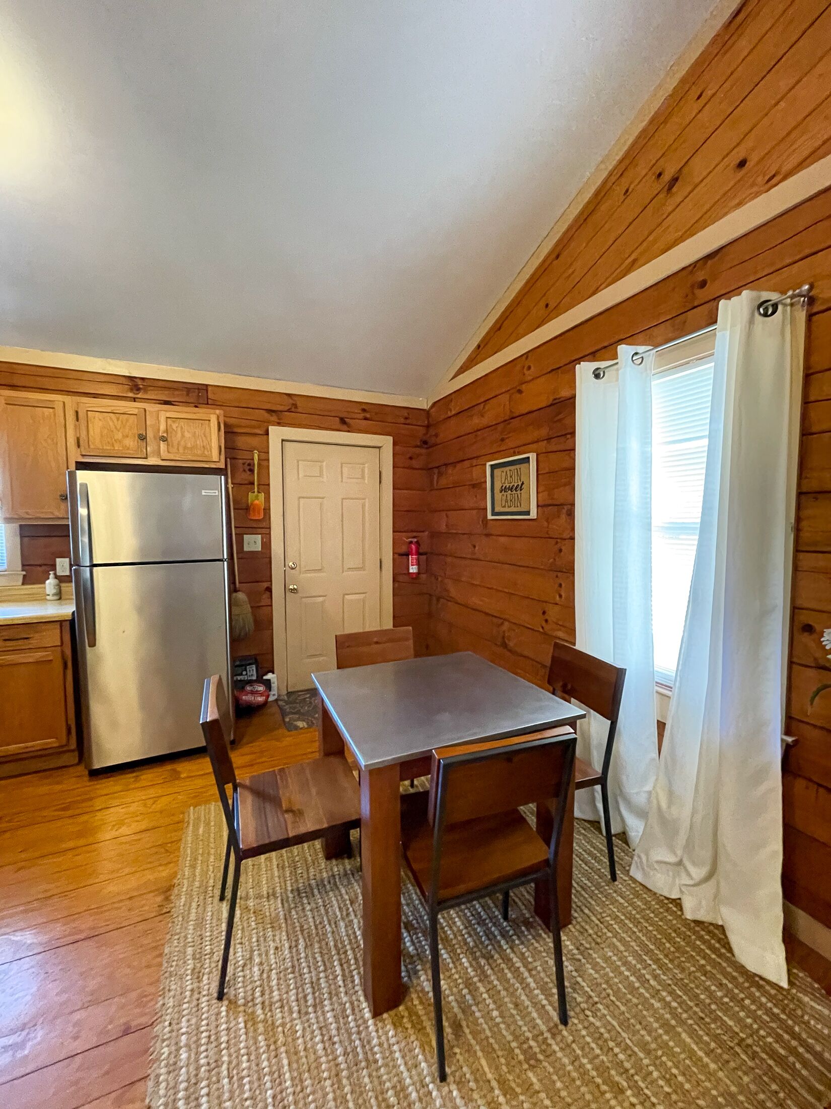 SPECIAL *Sept. 13th- Oct. 4th 20% off* -10 minutes to Cherokee.