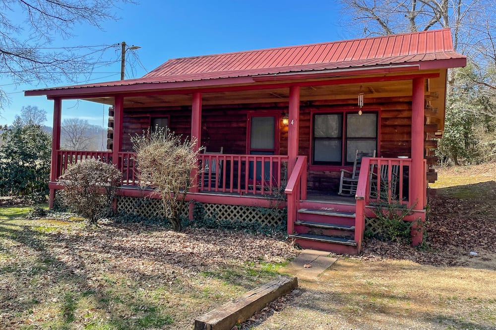 Cherokee Airbnb & Cheap Cabin Rentals from 54 AirCabins