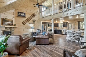 Interior - No Stairs Cabin - Sleeps 10 - Hot Tub + Game Room - Near Pigeon Forge (Sevierville)