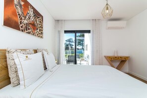 4 chambres, fer et planche à repasser, Wi-Fi gratuit, draps fournis