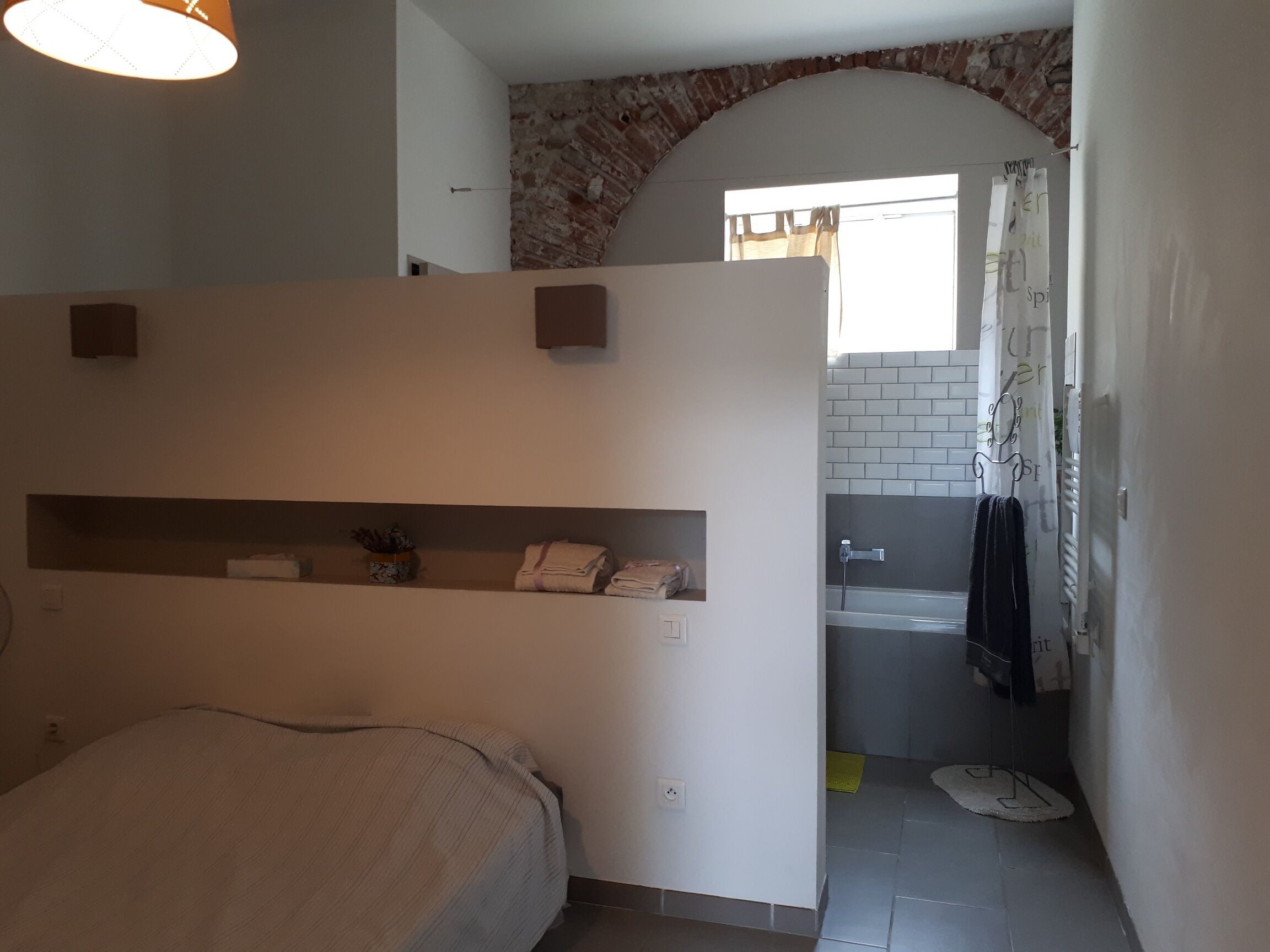 Charming, quiet and functional apartment with a garden. Free parking in front