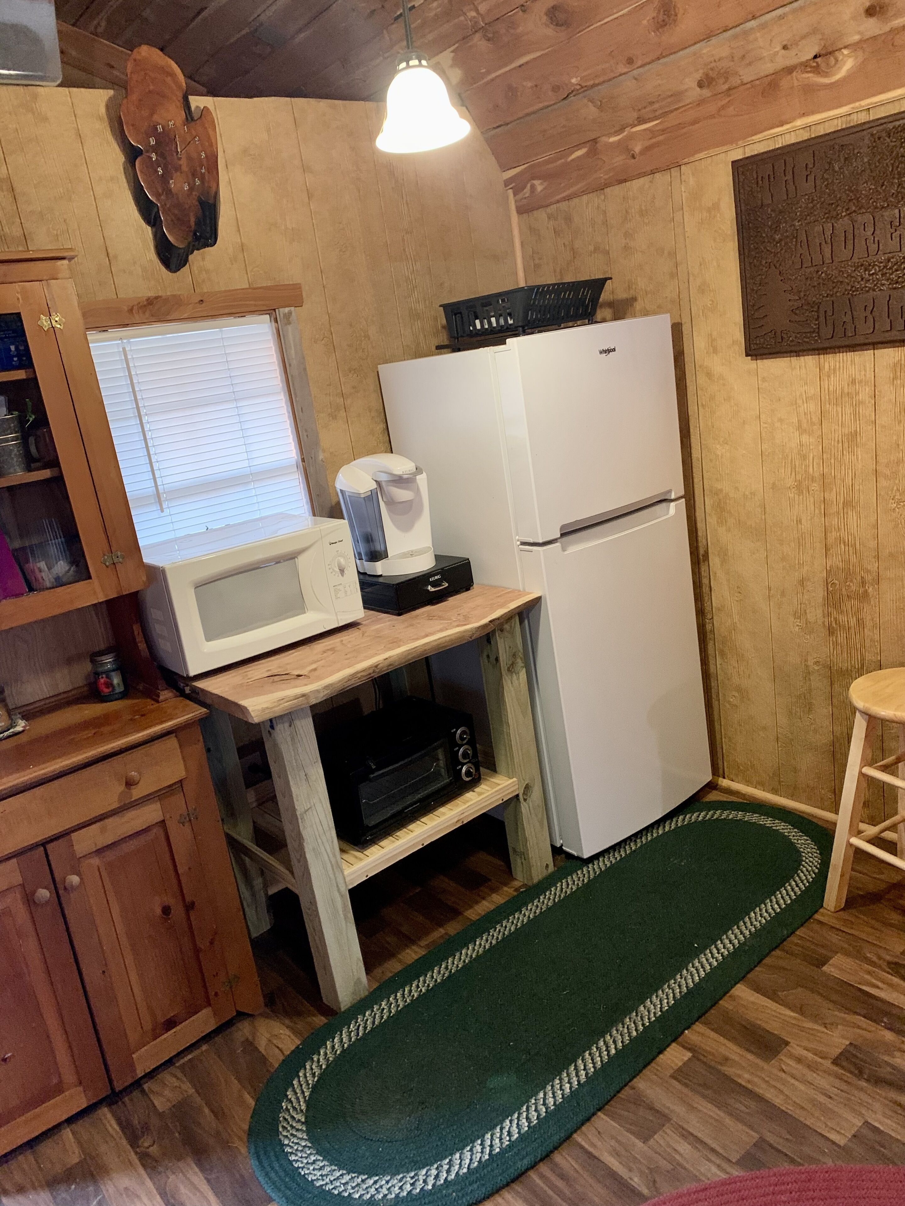 Quaint Country Cabin - Experience the Ozarks