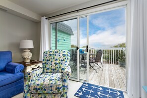 Smart TV, books - ONE Minute Walk To The Beach! Indoor Pool-Hot Tub-Sauna-Family Fun-Ocean Dunes! (Kure Beach)