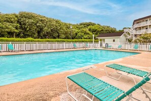 Indoor pool, a heated pool - ONE Minute Walk To The Beach! Indoor Pool-Hot Tub-Sauna-Family Fun-Ocean Dunes! (Kure Beach)