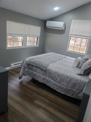 2 bedrooms, free WiFi, bed sheets - Linn Run Hideaway Cabin (Rector)