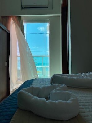 SUITE CASAL VARANDA FRENTE MAR | Escritorio y wifi gratis 