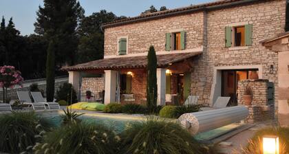 Stone house, private pool, panoramic view, close to the Gorges de l'Ardèche