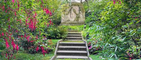 Jardines del alojamiento